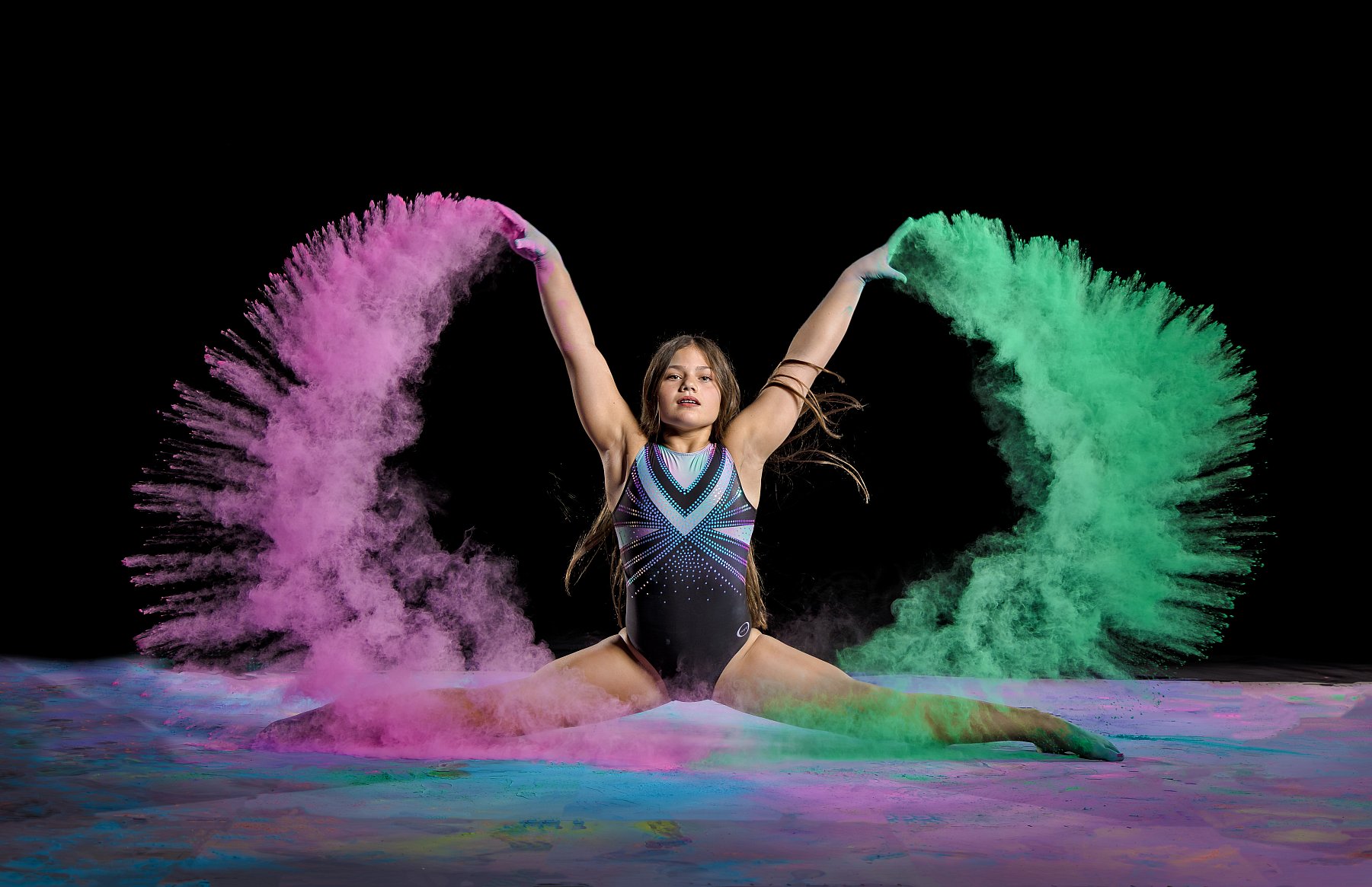 Color Powder Middle Splits.jpg