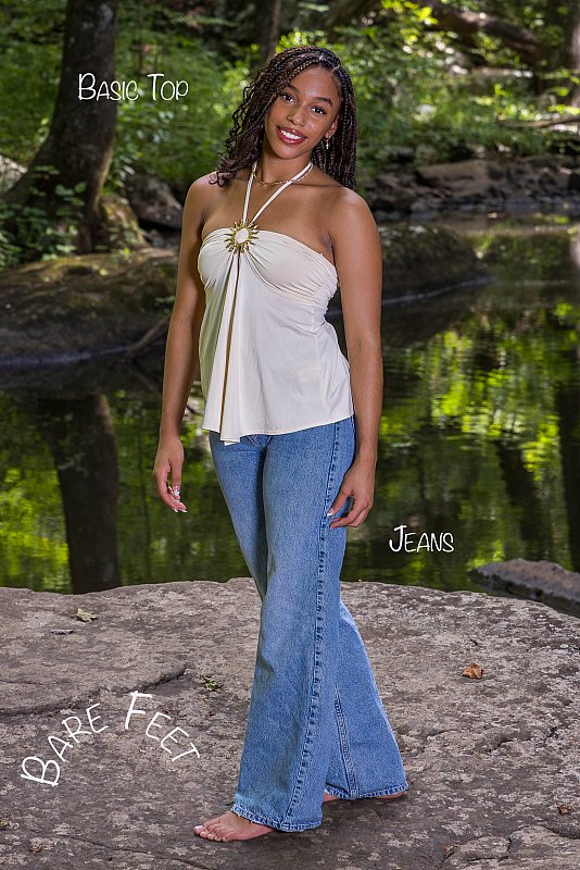 Senior Portraits what to wear jeans top bare feet Little Rock Arkansas