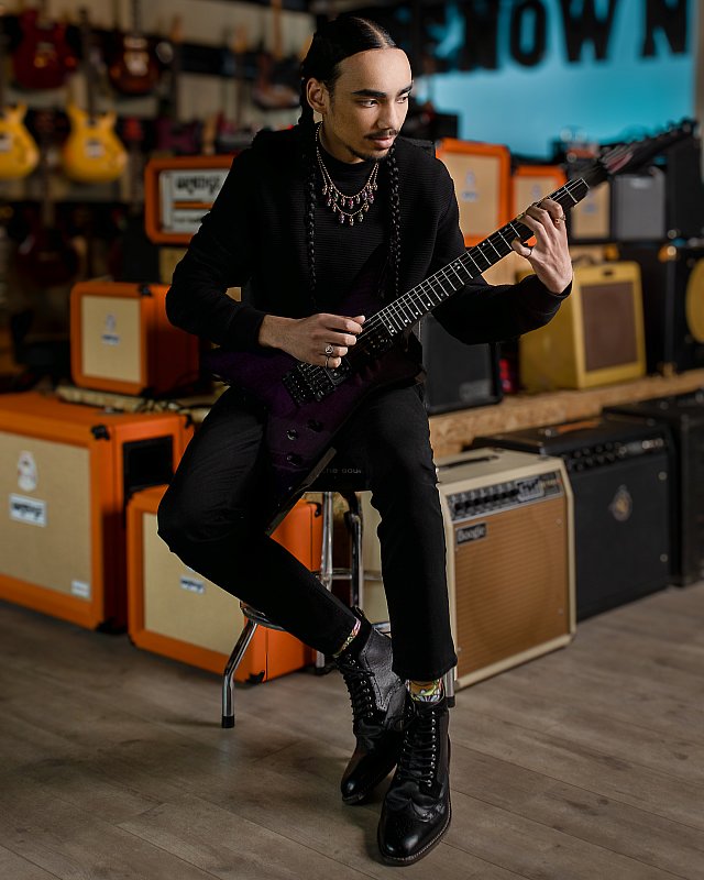 Senior Portrait with guitar Liza Jane Photography